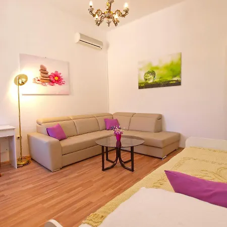 Apartamento By The Sea 1093